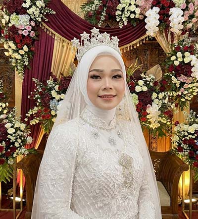 Rosi Sintiawati - Pengantin Wanita
